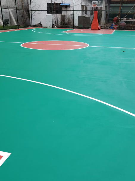 抚州 球场长期使用易出现地面开裂